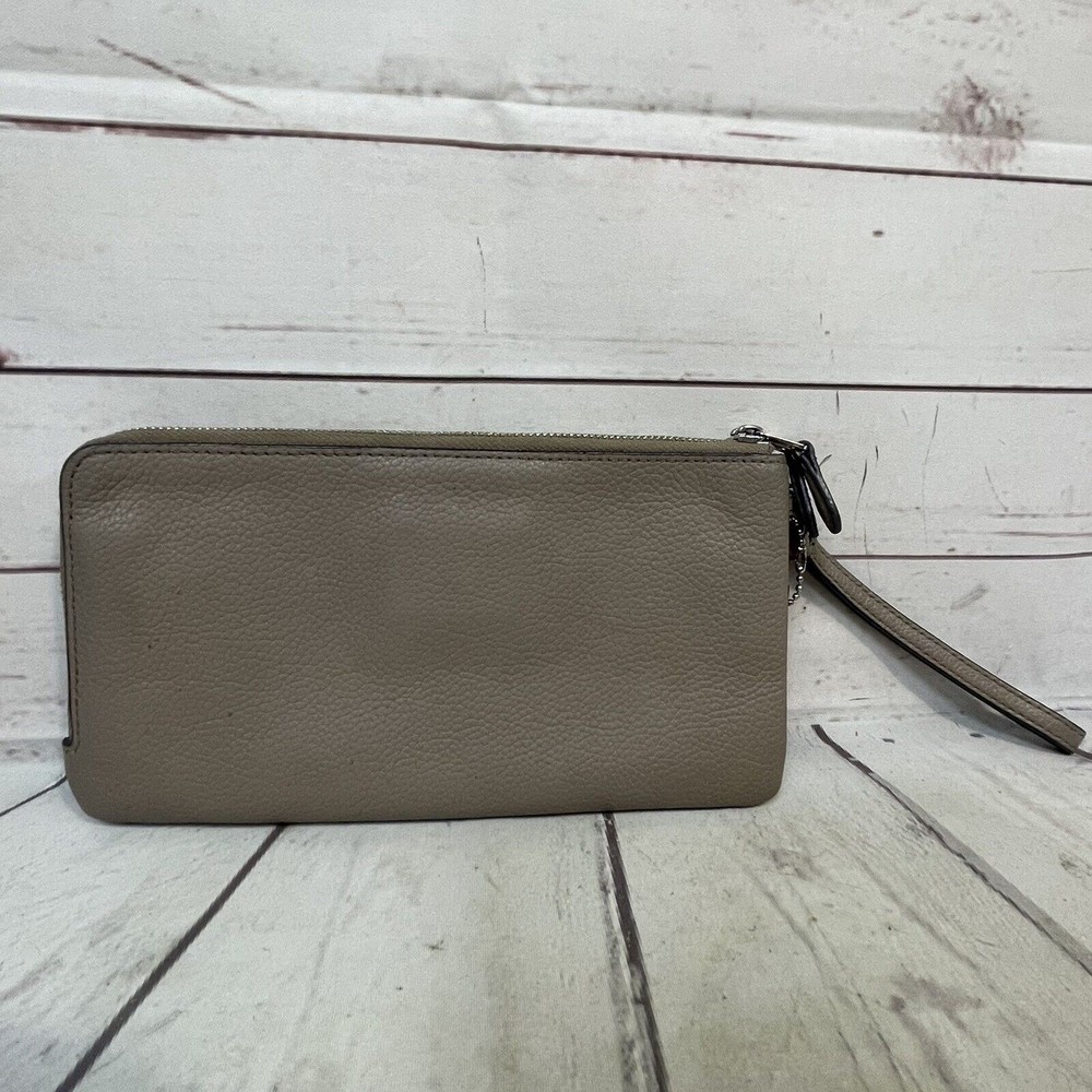 Coach Leather Wristlet Wallet Tan E1777-54052 - Picture 5 of 10